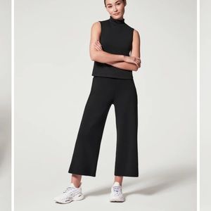 Spanx AirEssentials Cropped Wide Leg Pants sz MP